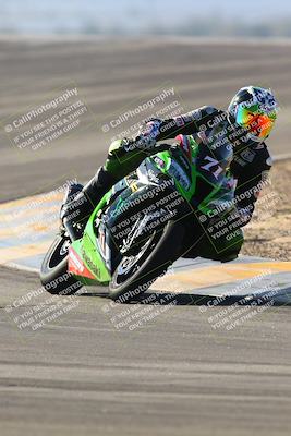 media/Jan-14-2024-SoCal Trackdays (Sun) [[2e55ec21a6]]/Turns 9 and 8 (10am)/